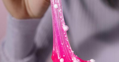 DIY slime bez szkodliwych składników - bezpieczne eksperymenty dla dzieci